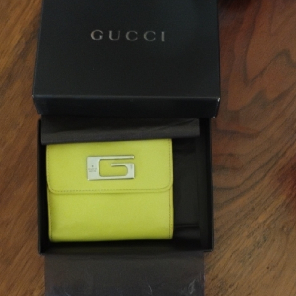 Gucci Small Wallet - Picture 9 of 10